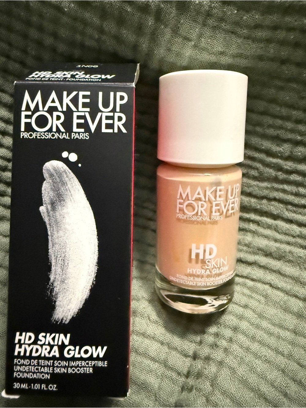 Makeup Forever HD Skin Hydra Glow Foundation - 1N06